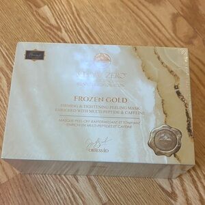 Frozen Gold Peeling Mask BY BELOW ZERO